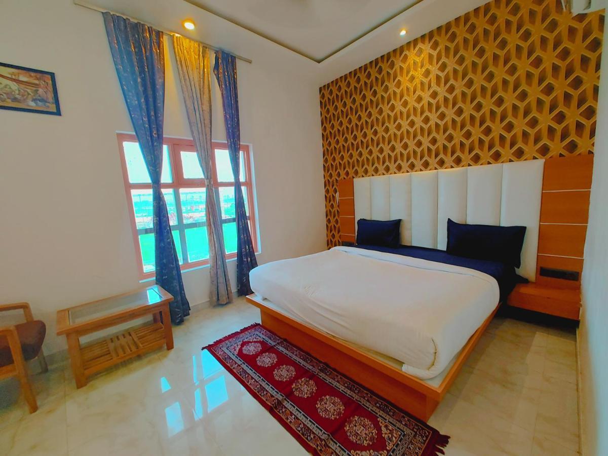 Avadh Sunshine Palace Hotel And Resort Ayodhya المظهر الخارجي الصورة