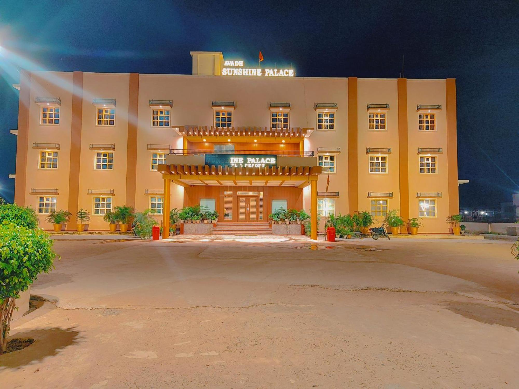 Avadh Sunshine Palace Hotel And Resort Ayodhya المظهر الخارجي الصورة
