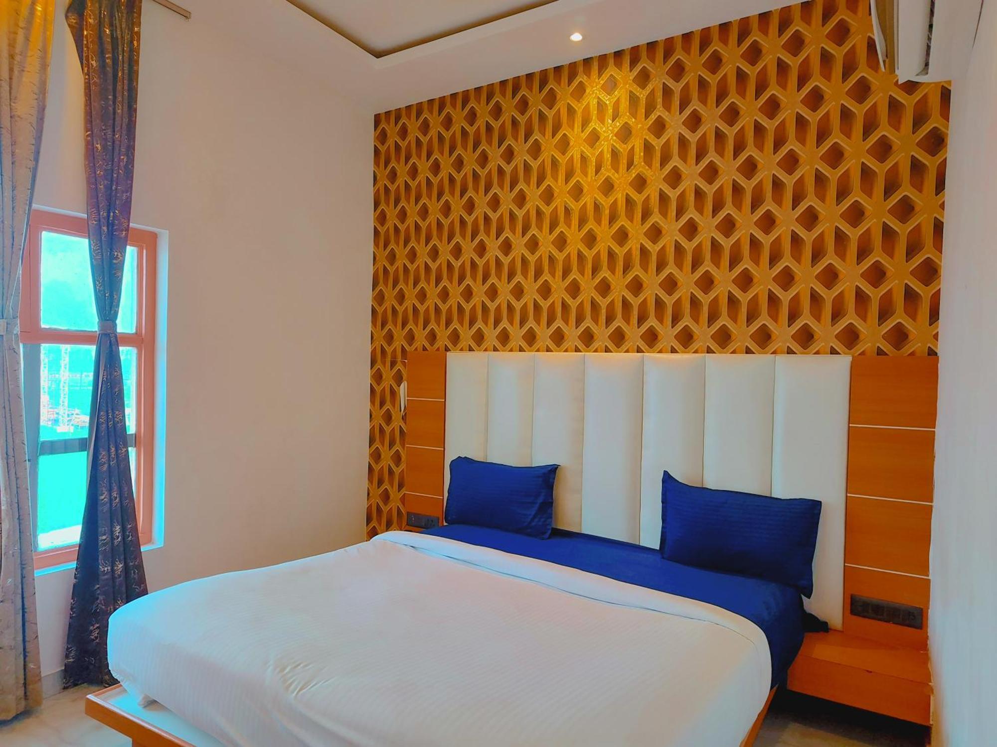 Avadh Sunshine Palace Hotel And Resort Ayodhya المظهر الخارجي الصورة